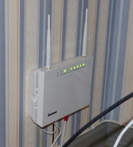 Gateway som är koppling till TV, telefoni och datorer